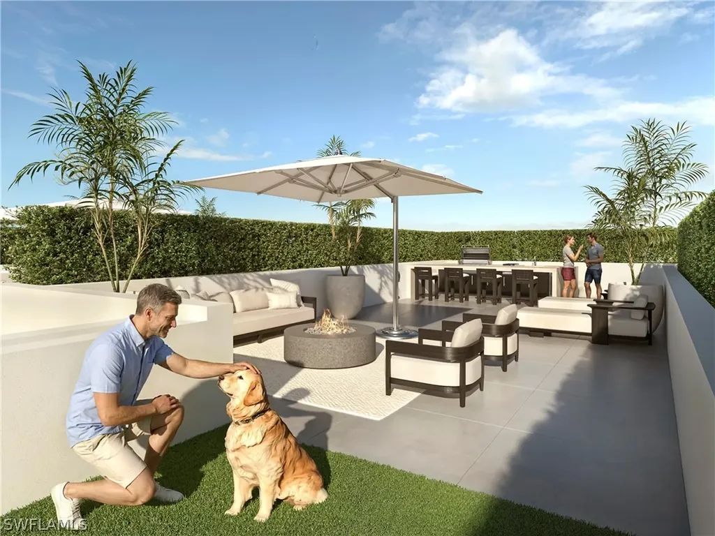 210 9th Street S Naples FL 34102