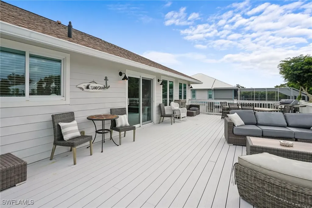 474 Lake Murex Circle Sanibel FL 33957