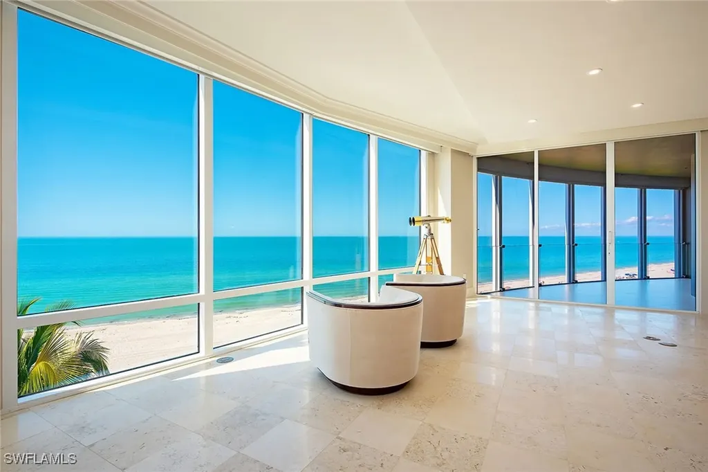 Naples FL, 4351 Gulf Shore Boulevard N, Unit 6S