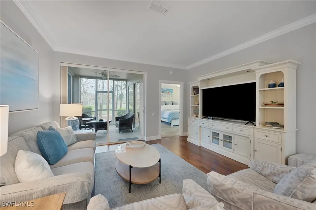 Naples FL, 8267 Parkstone Place, Unit 102