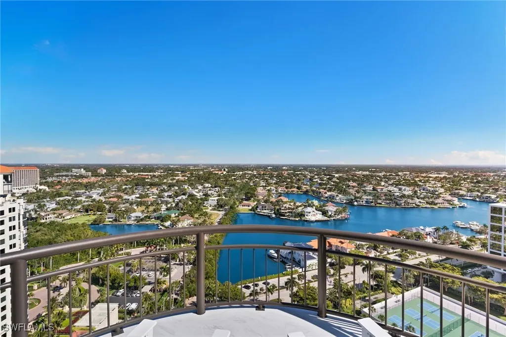 4951 Gulf Shore Boulevard N Naples FL 34103
