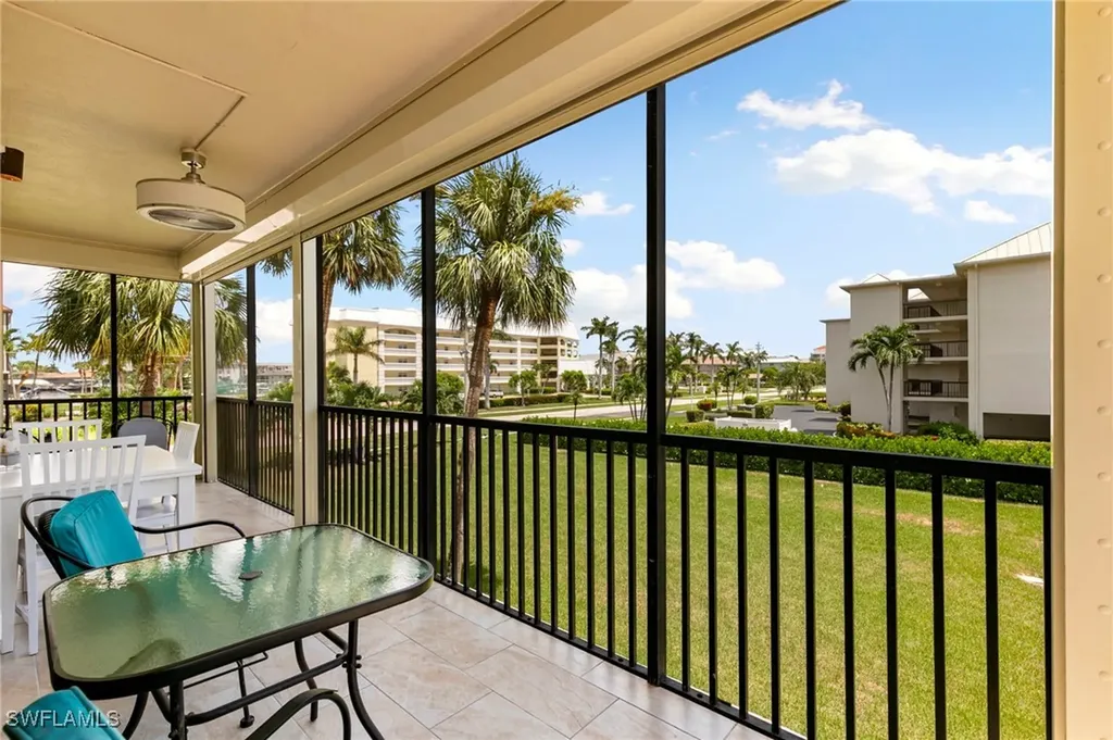 960 Swallow Avenue Marco Island FL 34145