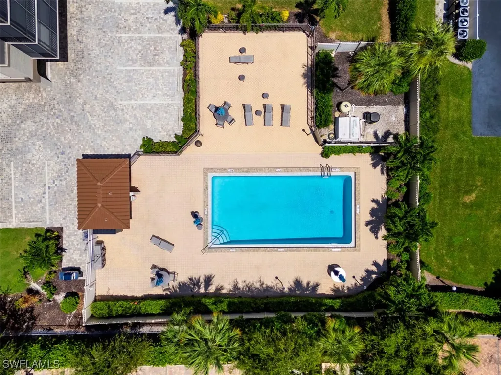 960 Swallow Avenue Marco Island FL 34145