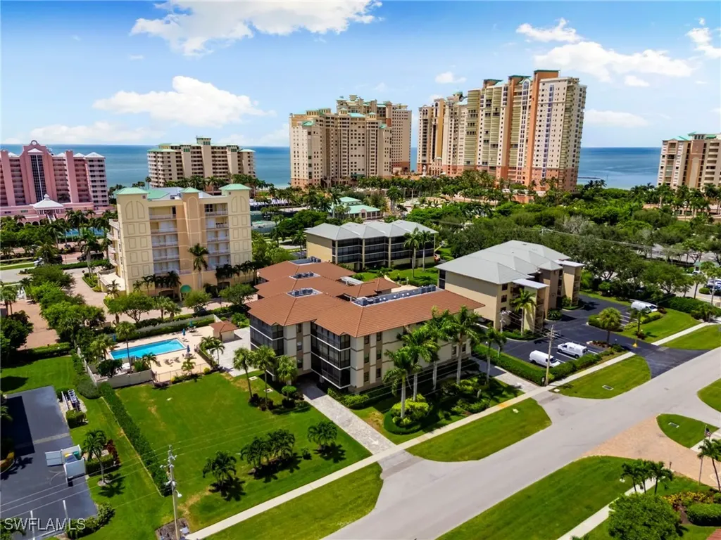 960 Swallow Avenue Marco Island FL 34145