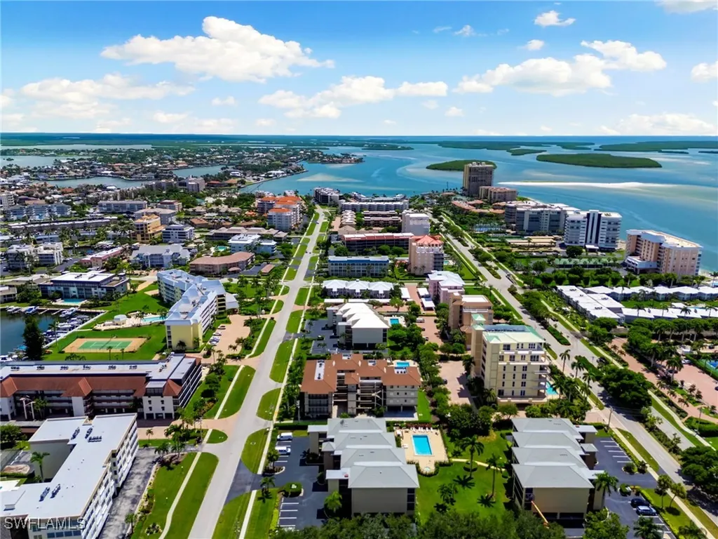 960 Swallow Avenue Marco Island FL 34145