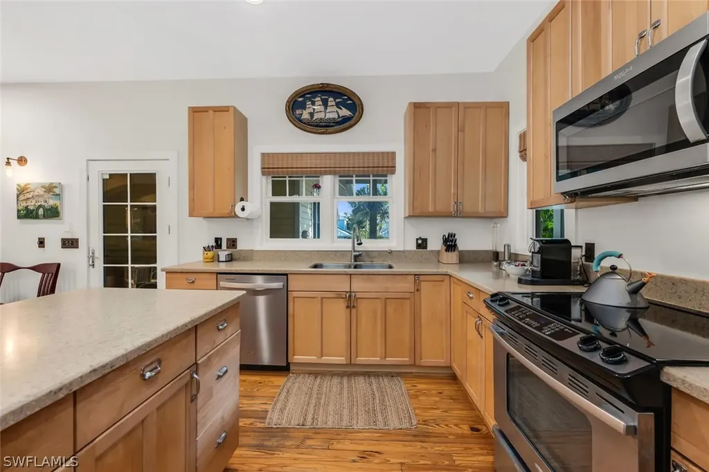 756 8th Avenue S Naples FL 34102