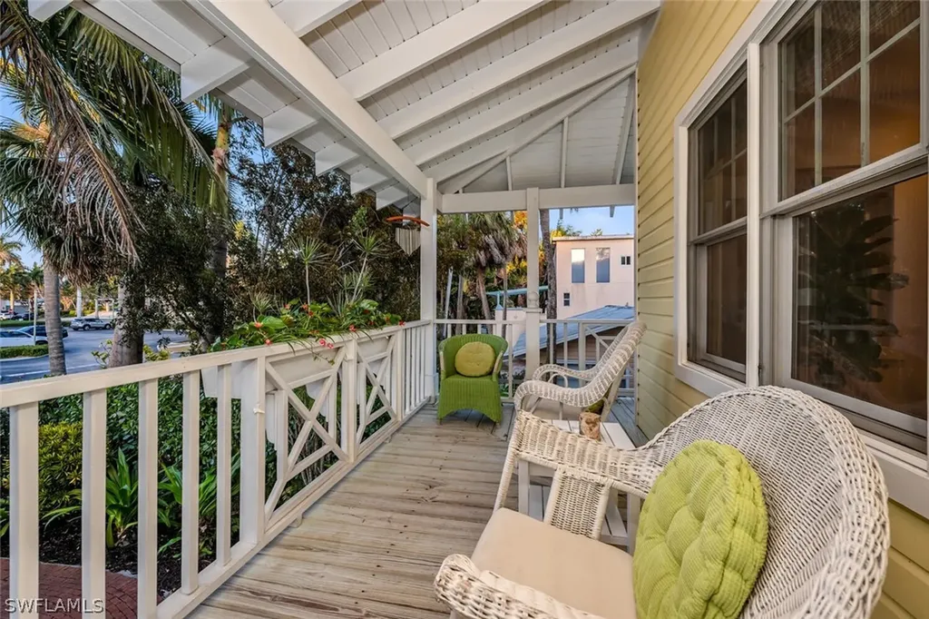 756 8th Avenue S Naples FL 34102