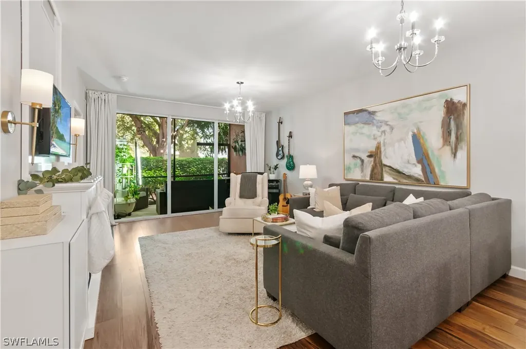 10020 Heather Lane Naples FL 34119