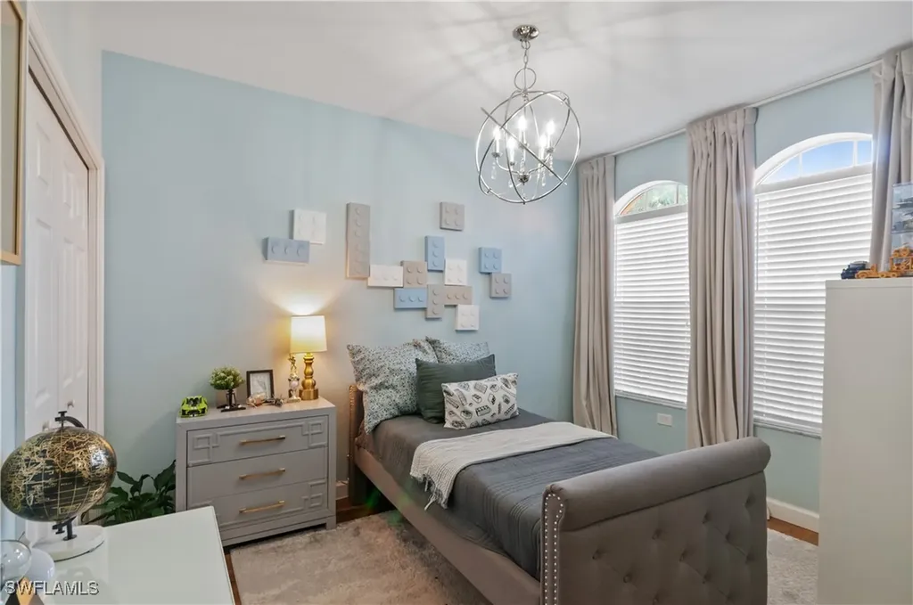 10020 Heather Lane Naples FL 34119