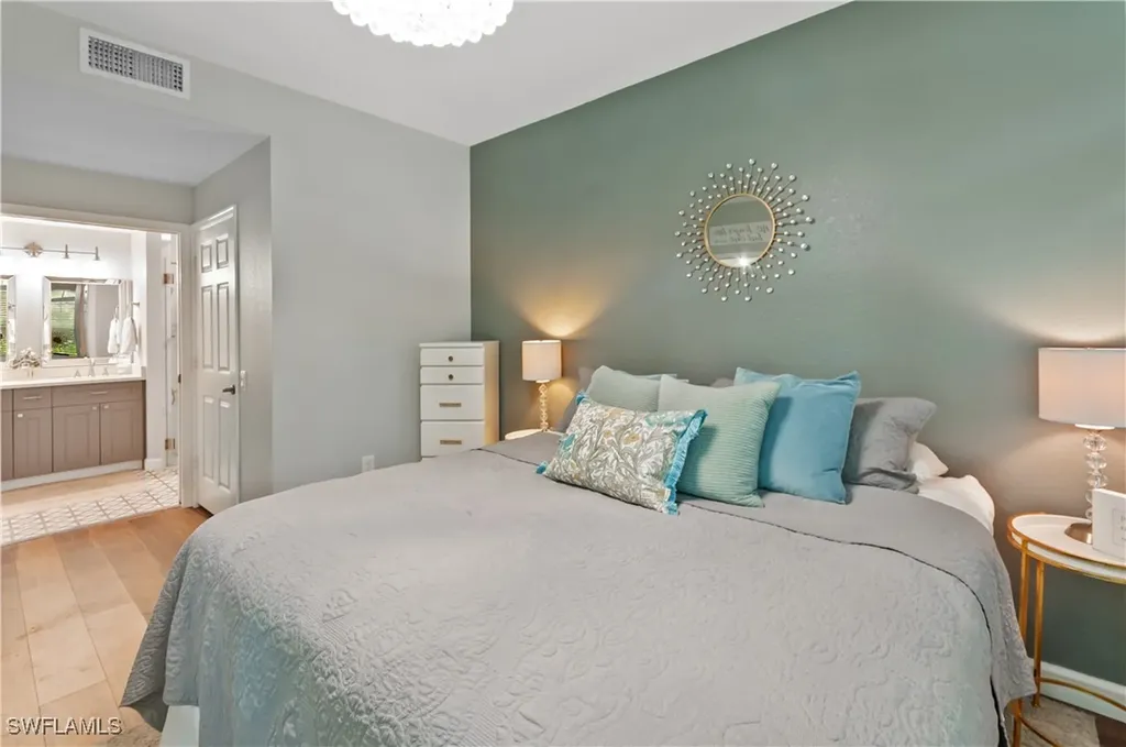 10020 Heather Lane Naples FL 34119