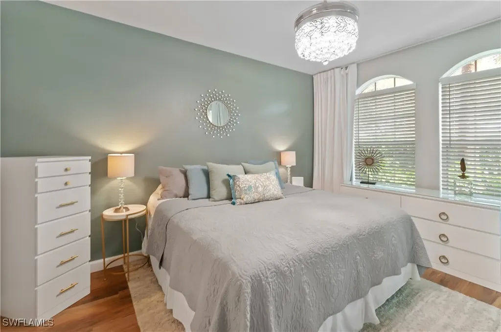 10020 Heather Lane Naples FL 34119