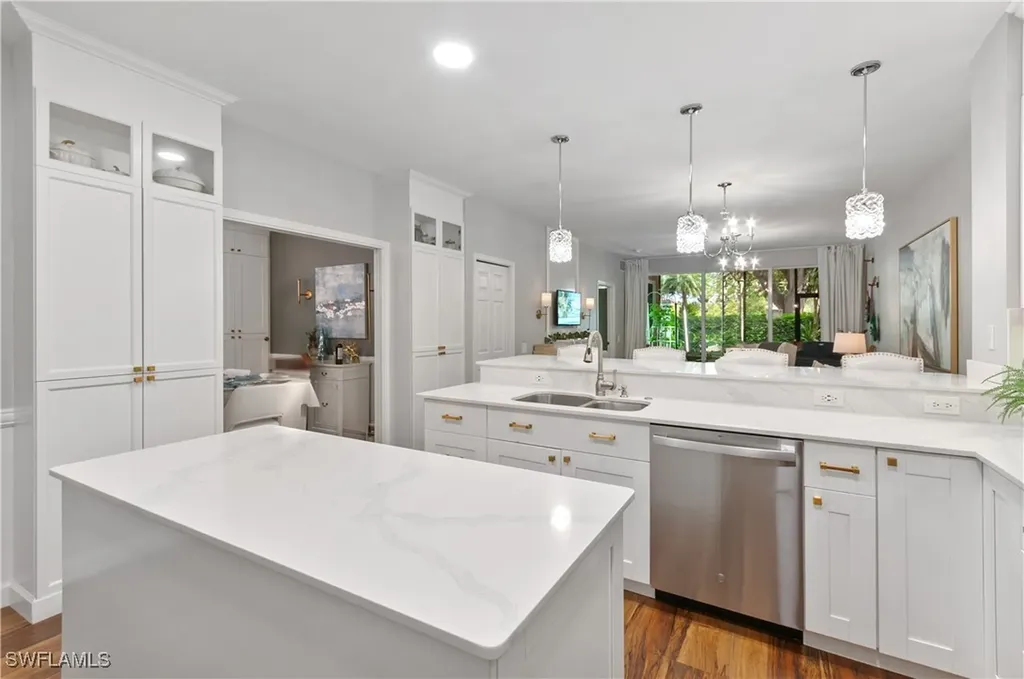 10020 Heather Lane Naples FL 34119