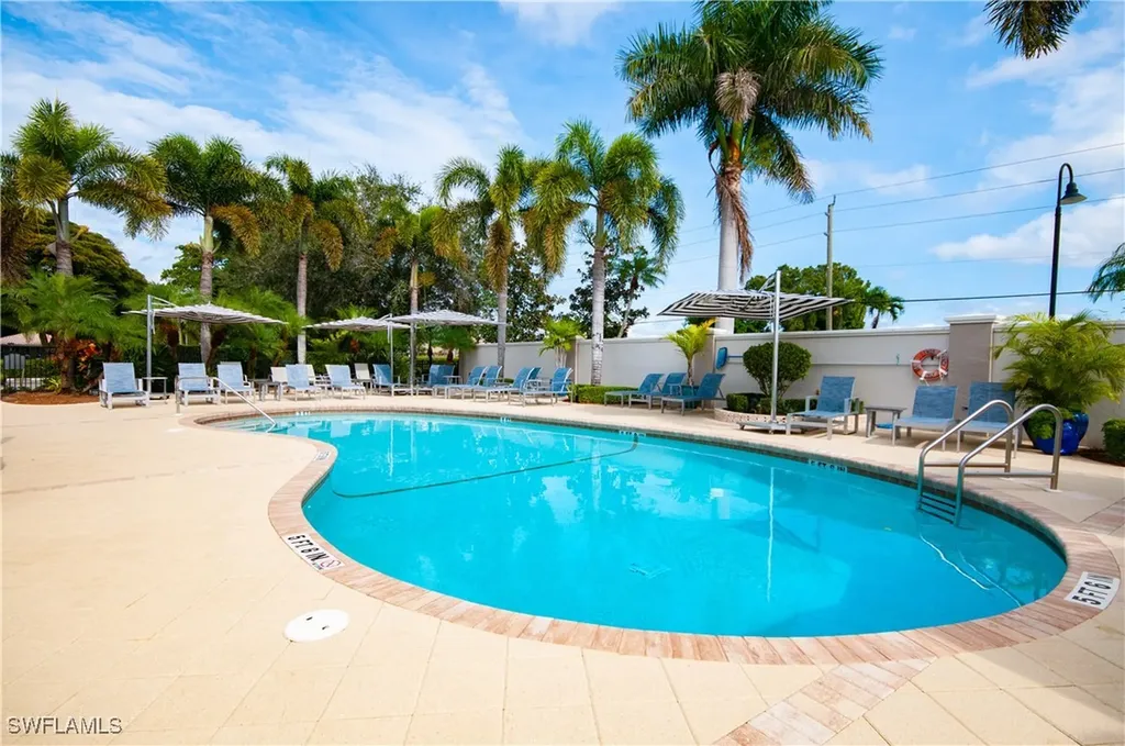10020 Heather Lane Naples FL 34119