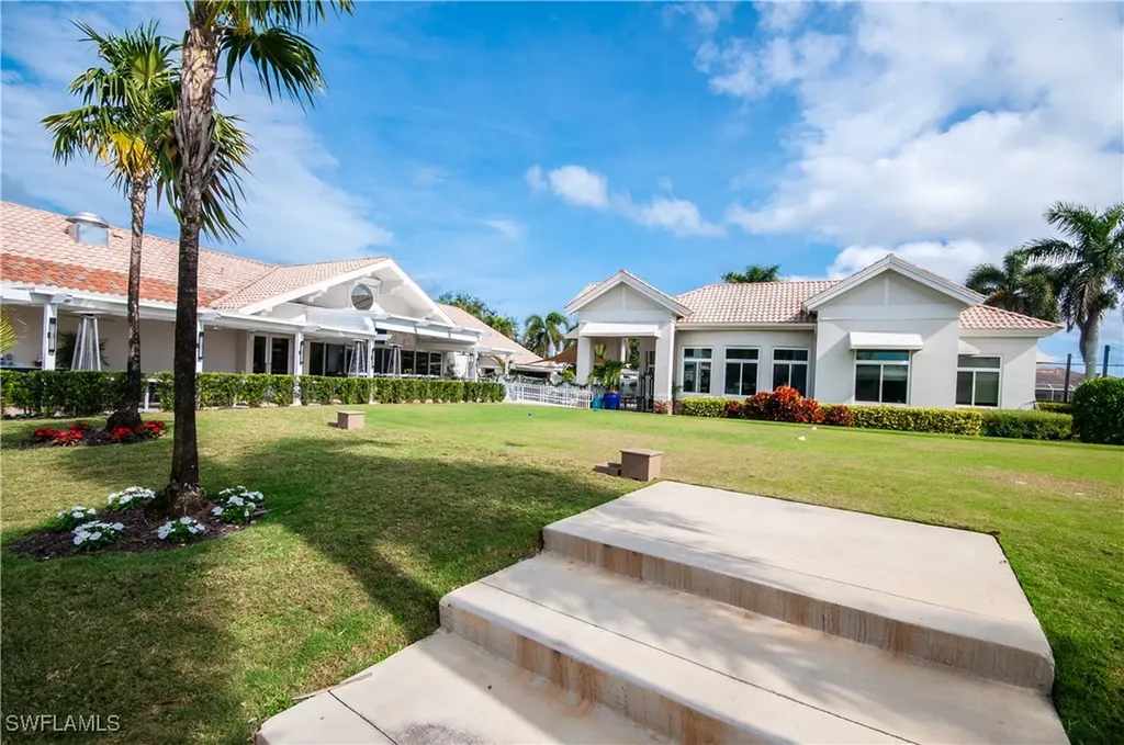 10020 Heather Lane Naples FL 34119