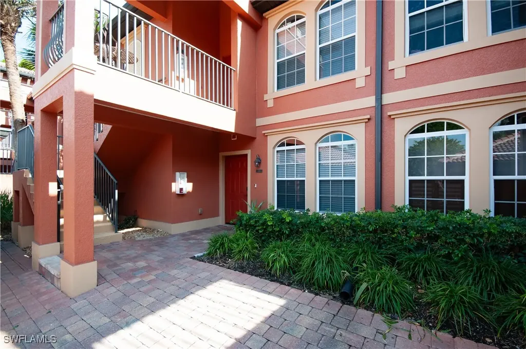 10020 Heather Lane Naples FL 34119