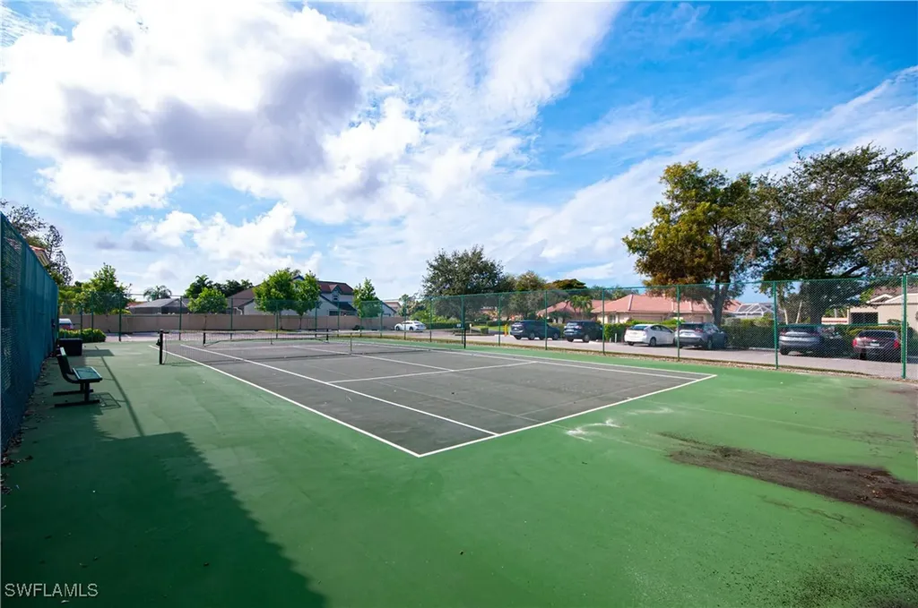 10020 Heather Lane Naples FL 34119