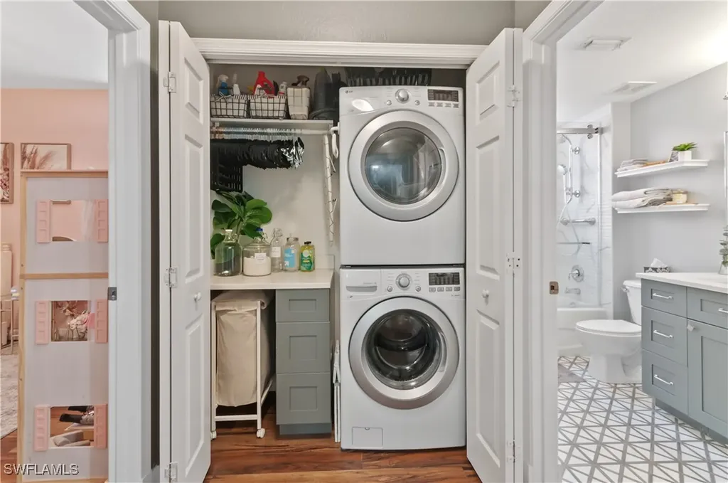 10020 Heather Lane Naples FL 34119