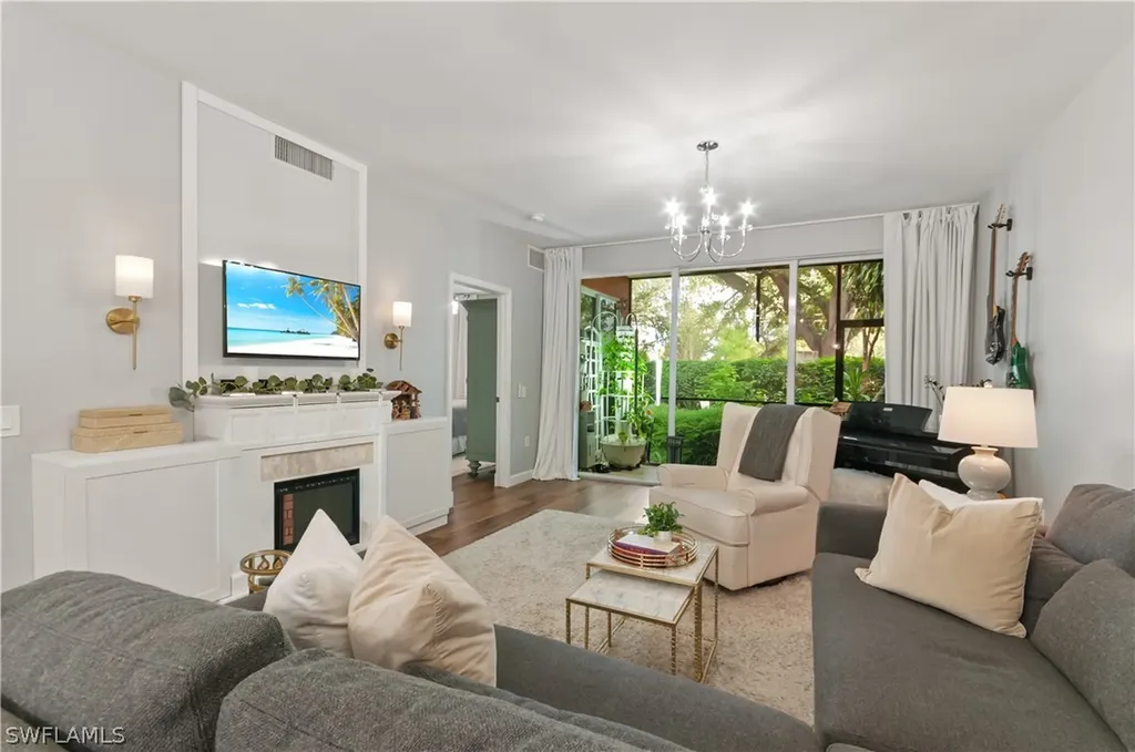 10020 Heather Lane Naples FL 34119