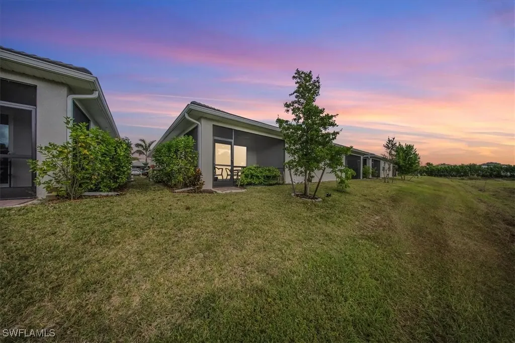 1074 Enbrook Loop Naples FL 34114