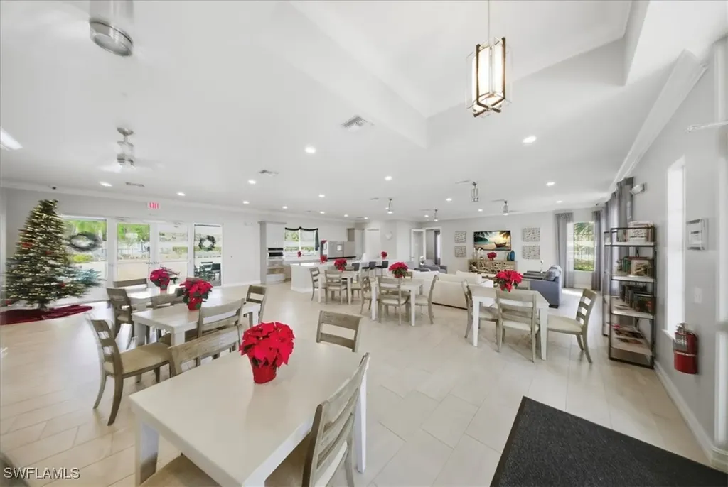 1074 Enbrook Loop Naples FL 34114