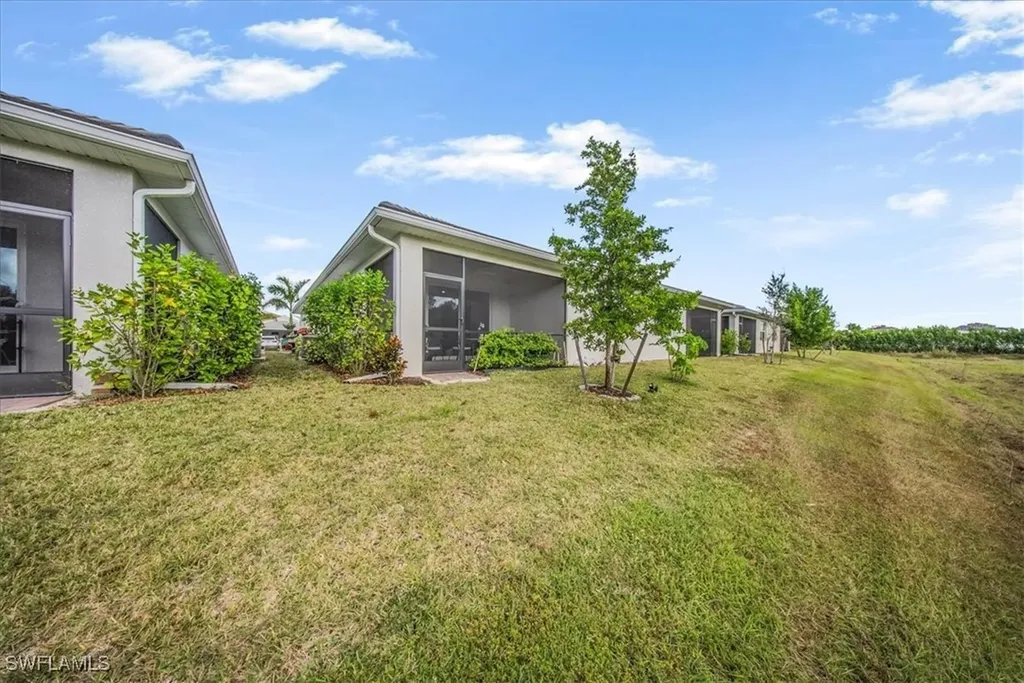 1074 Enbrook Loop Naples FL 34114