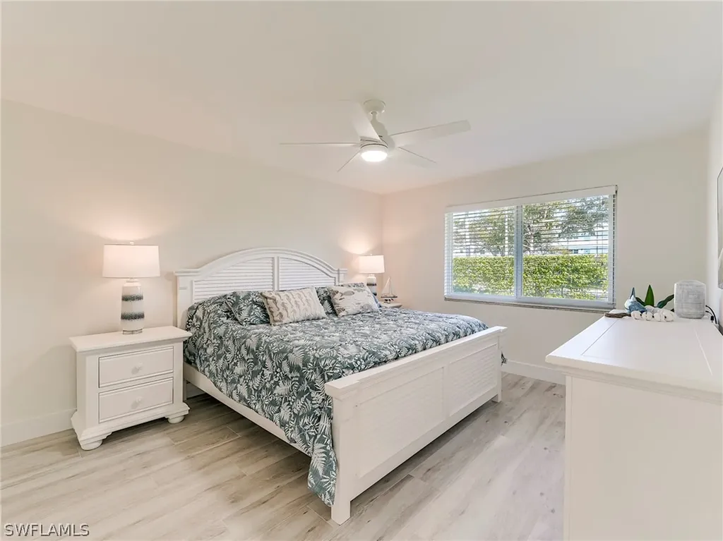 354 Harbour Drive Naples FL 34103