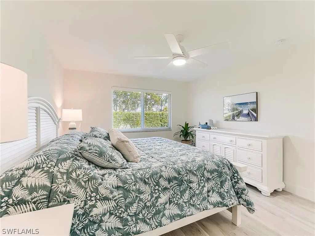 354 Harbour Drive Naples FL 34103