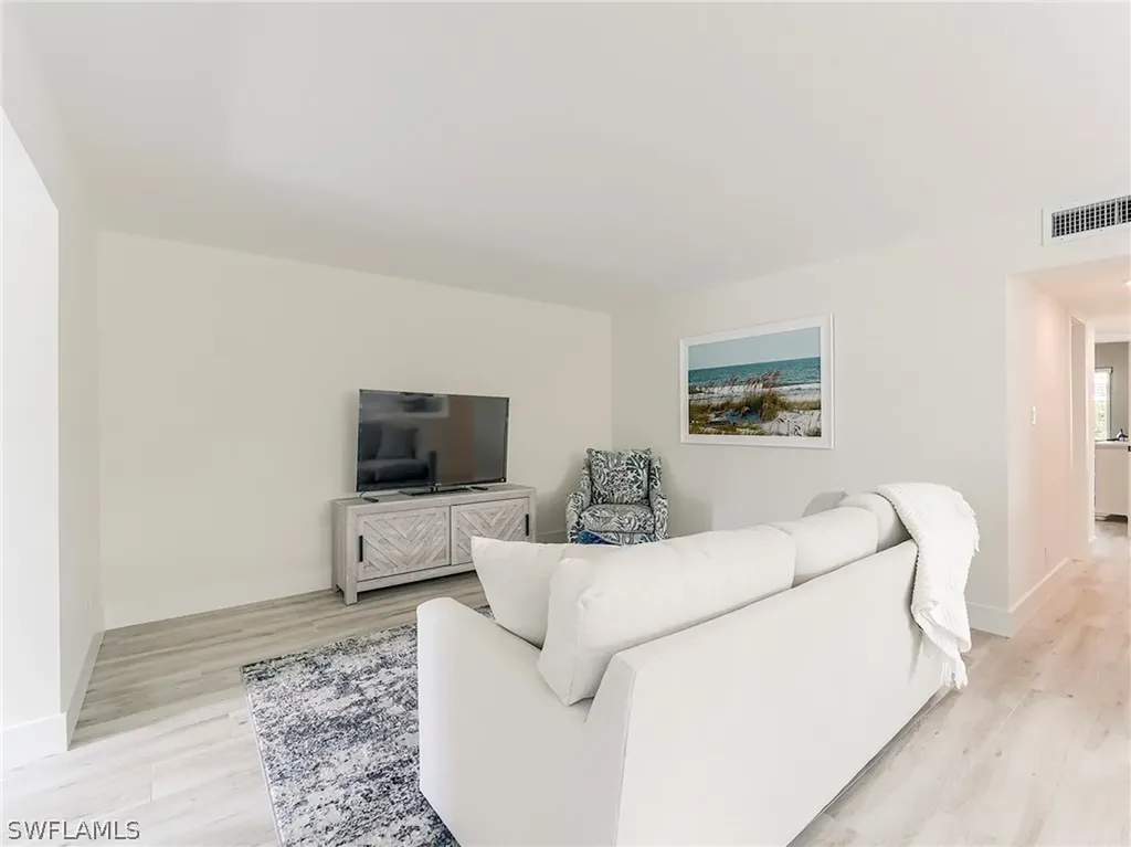 354 Harbour Drive Naples FL 34103