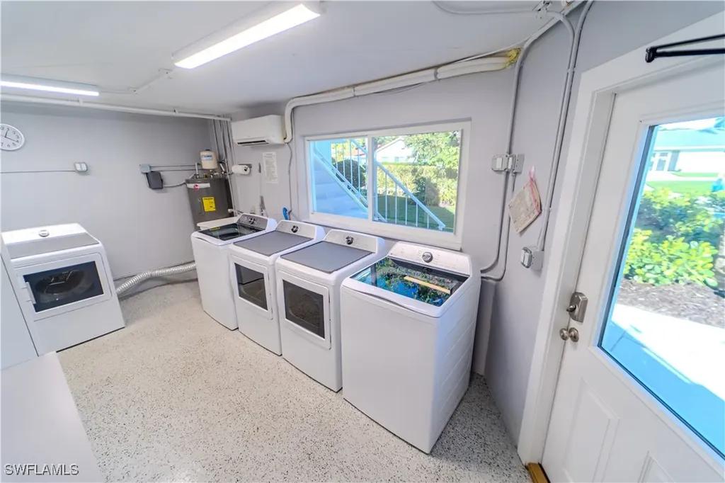 354 Harbour Drive Naples FL 34103