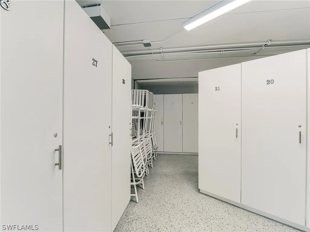 354 Harbour Drive Naples FL 34103