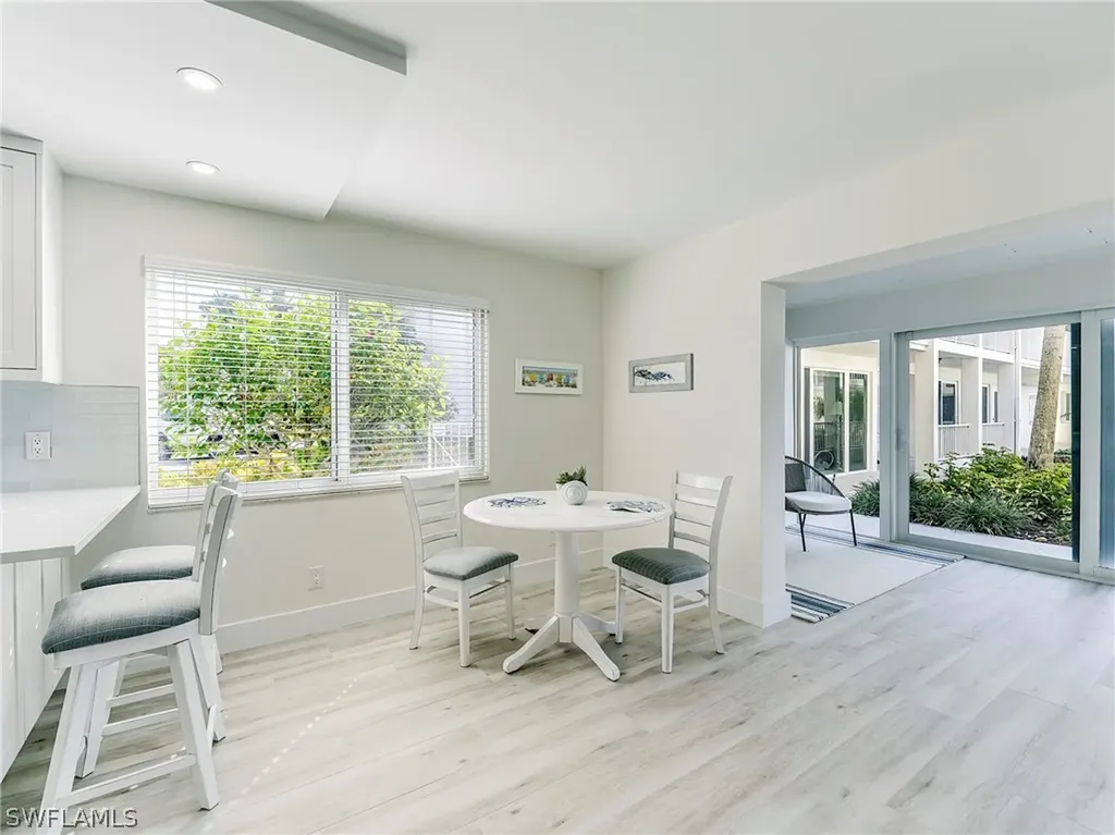 354 Harbour Drive Naples FL 34103