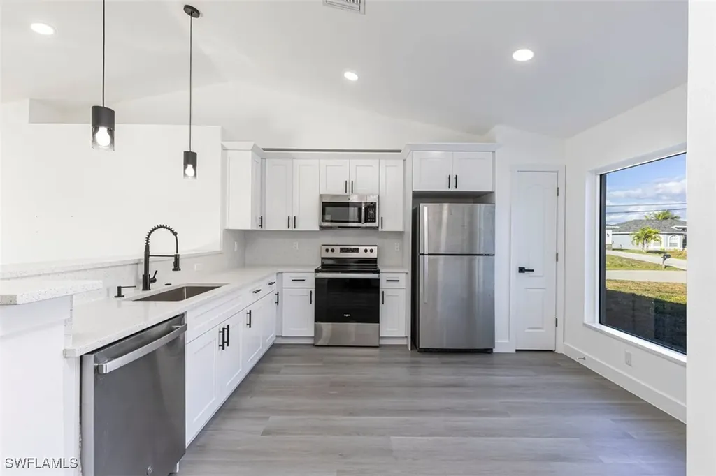 1230 NW 13th Avenue Cape Coral FL 33993