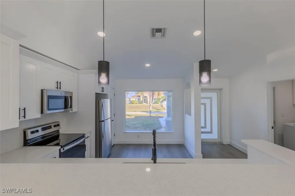 1230 NW 13th Avenue Cape Coral FL 33993