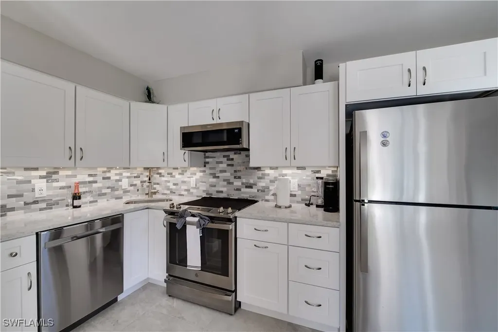 1215 Edington Place Marco Island FL 34145