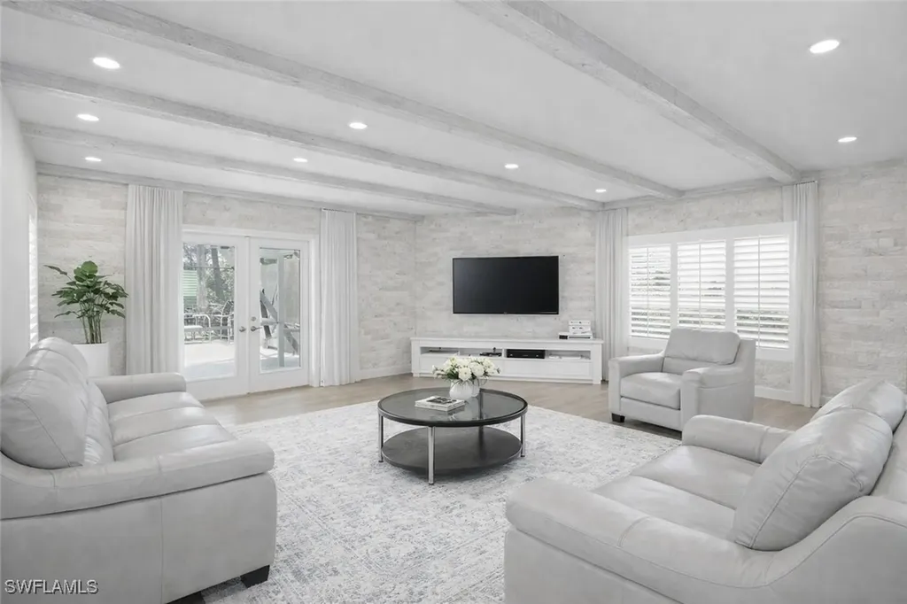 7395 Stonegate Drive Naples FL 34109