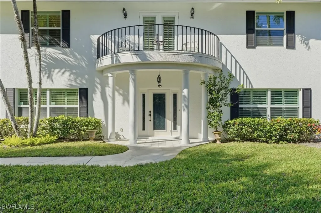 7395 Stonegate Drive Naples FL 34109