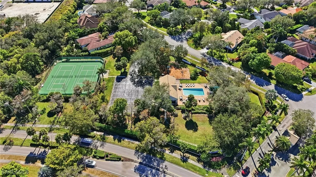 7395 Stonegate Drive Naples FL 34109