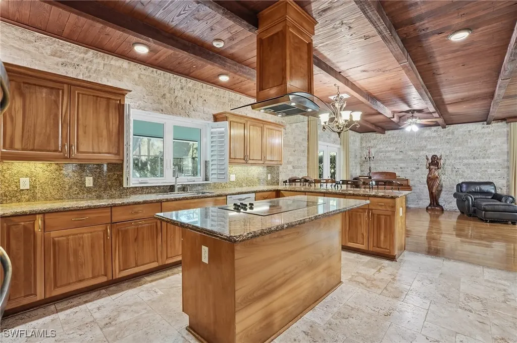 7395 Stonegate Drive Naples FL 34109