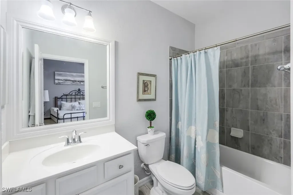 4244 Raffia Palm Circle Naples FL 34119