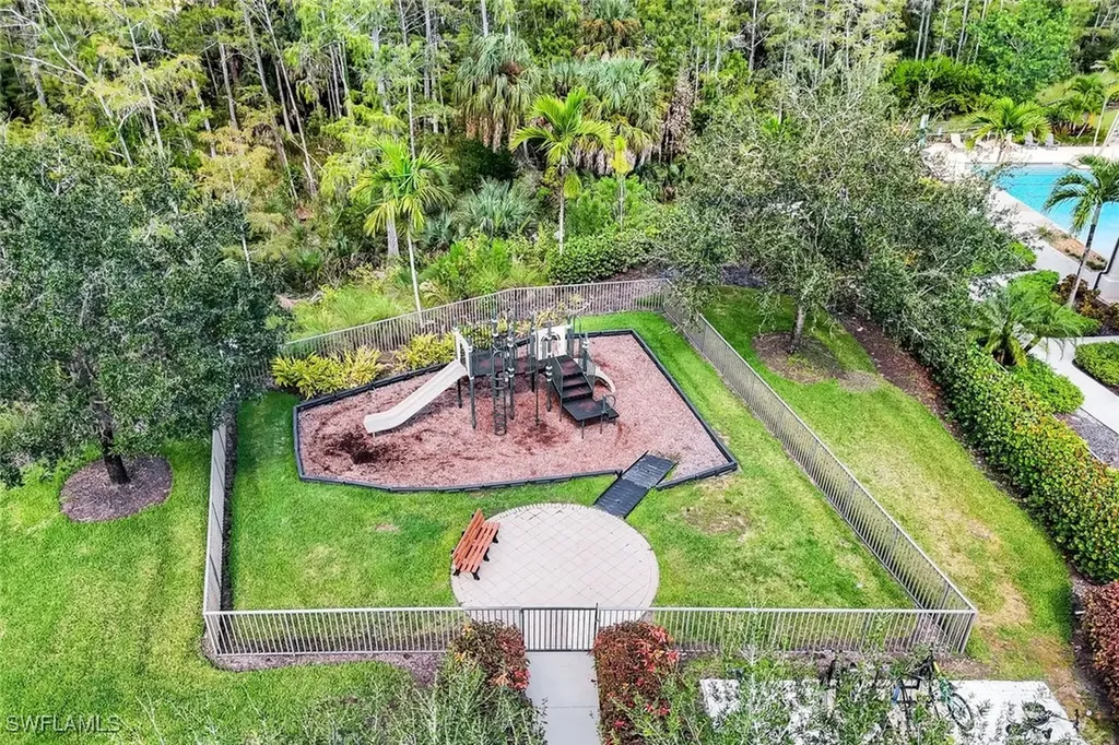 4244 Raffia Palm Circle Naples FL 34119