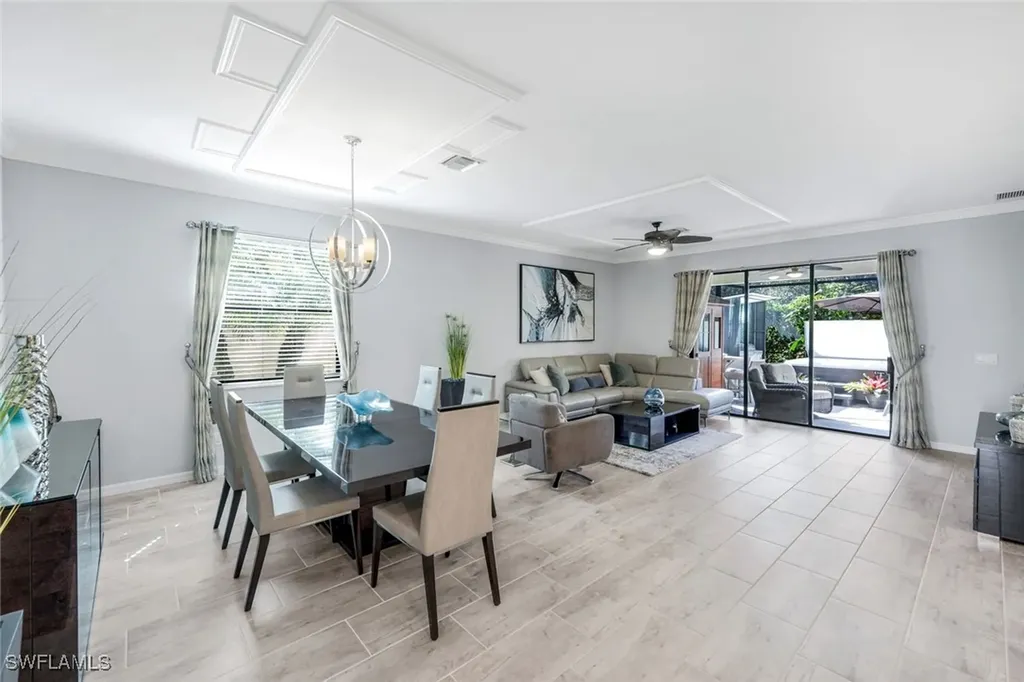 4244 Raffia Palm Circle Naples FL 34119