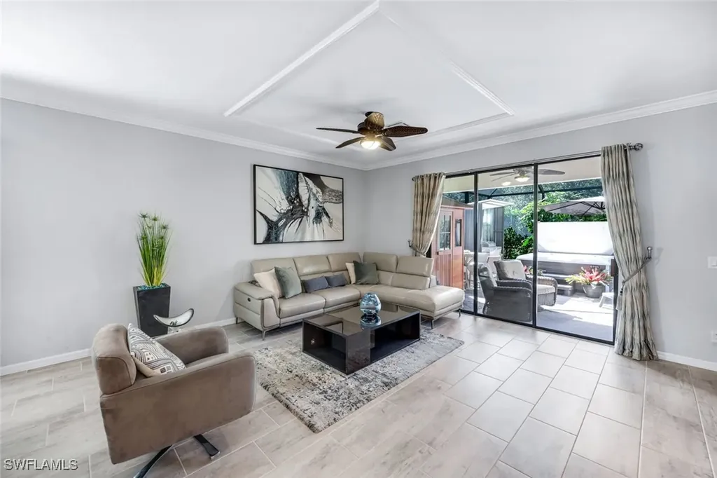 4244 Raffia Palm Circle Naples FL 34119