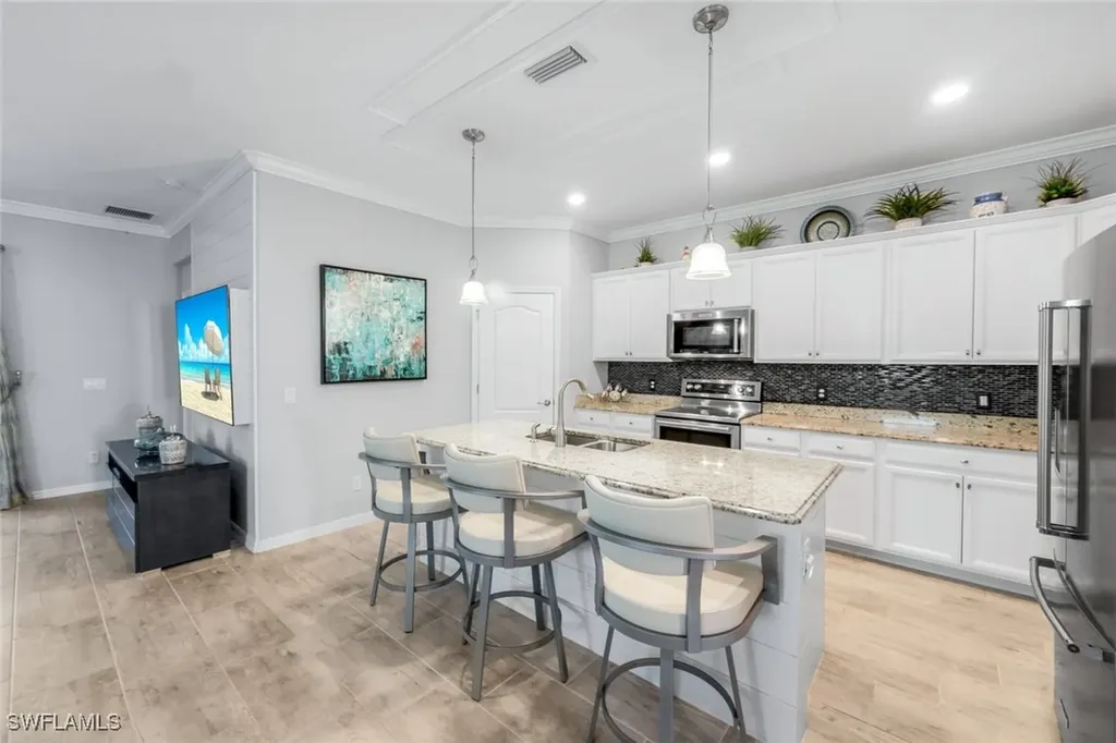 4244 Raffia Palm Circle Naples FL 34119