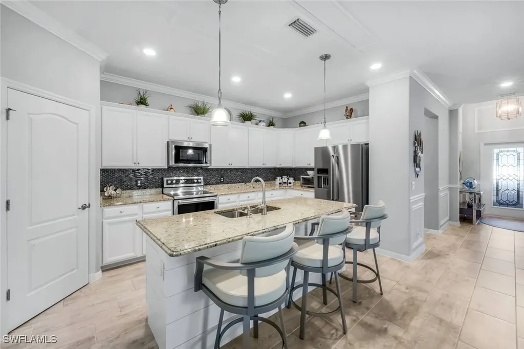 4244 Raffia Palm Circle Naples FL 34119