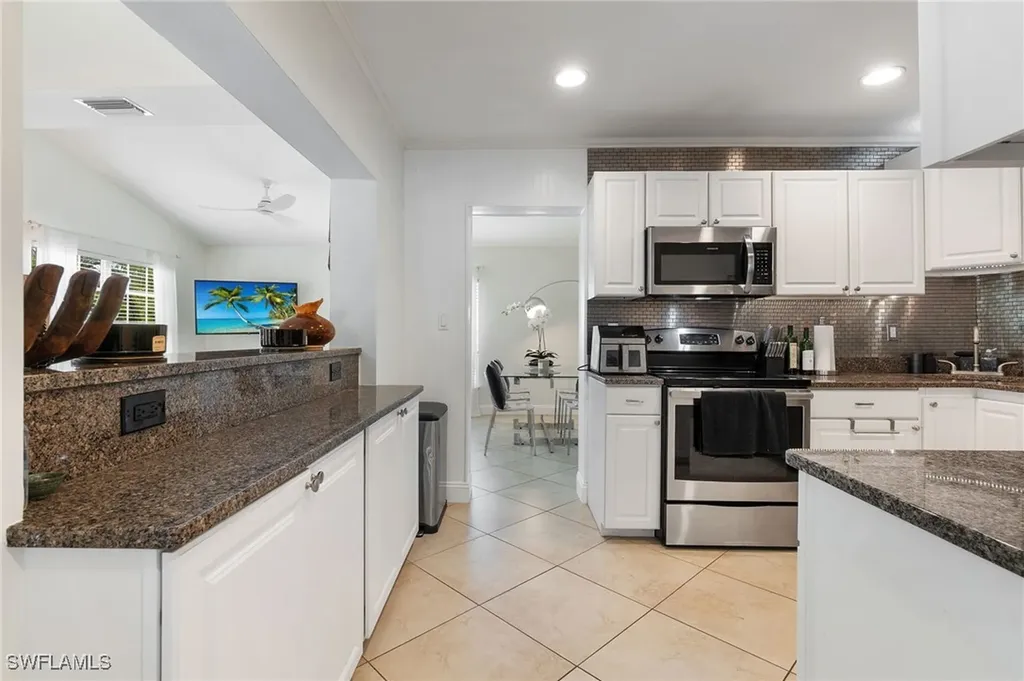 771 94th Avenue N Naples FL 34108