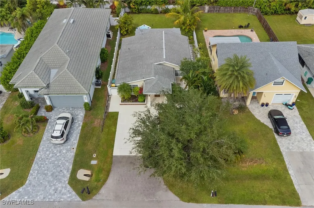 771 94th Avenue N Naples FL 34108