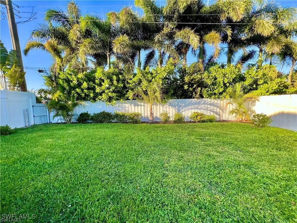 771 94th Avenue N Naples FL 34108