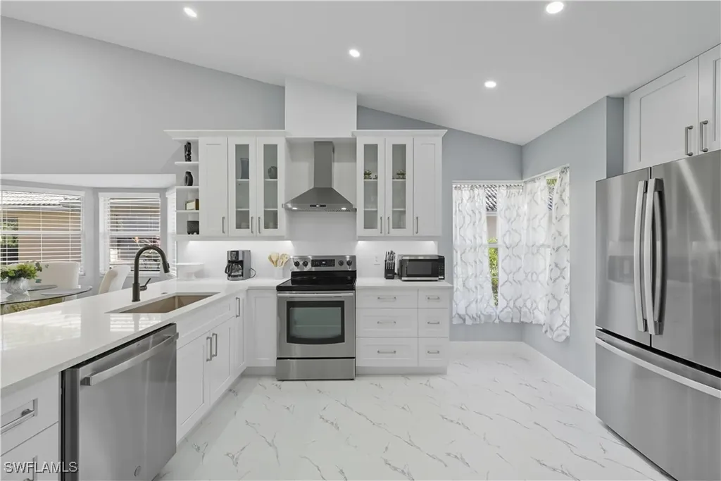 3605 Corinthian Way Naples FL 34105