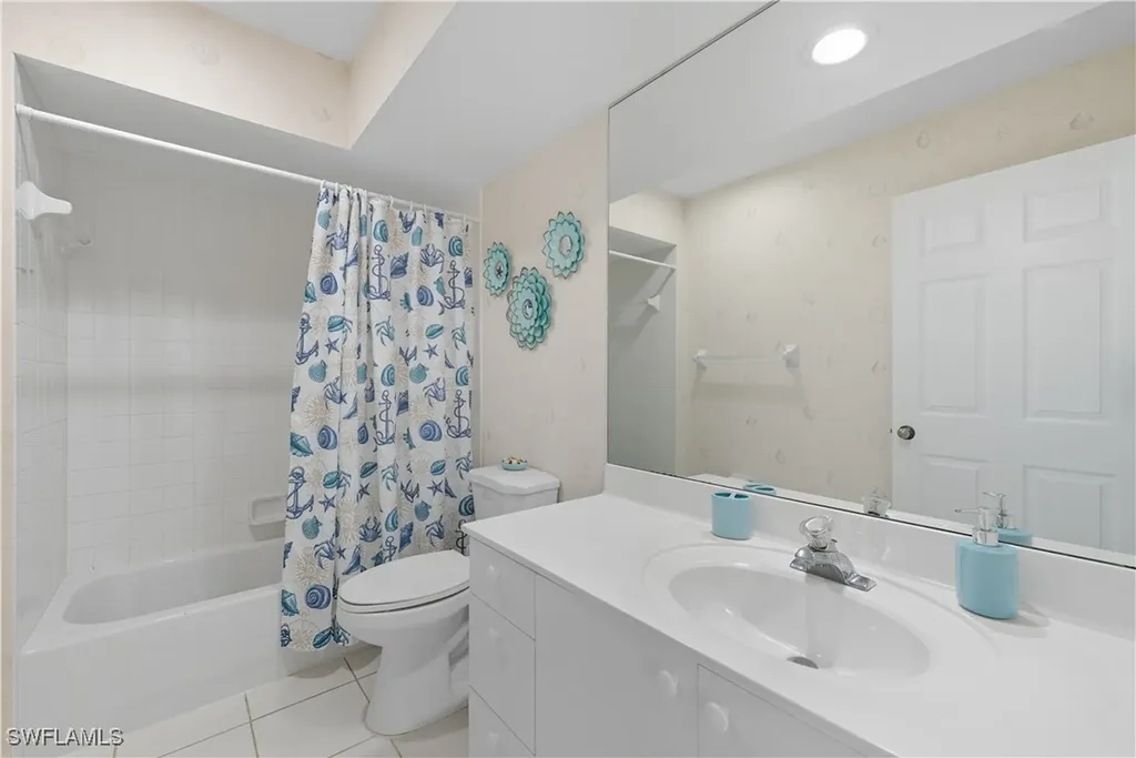 3605 Corinthian Way Naples FL 34105