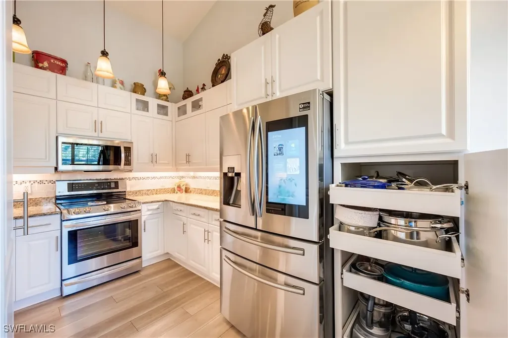 6810 Huntington Lakes Circle Naples FL 34119